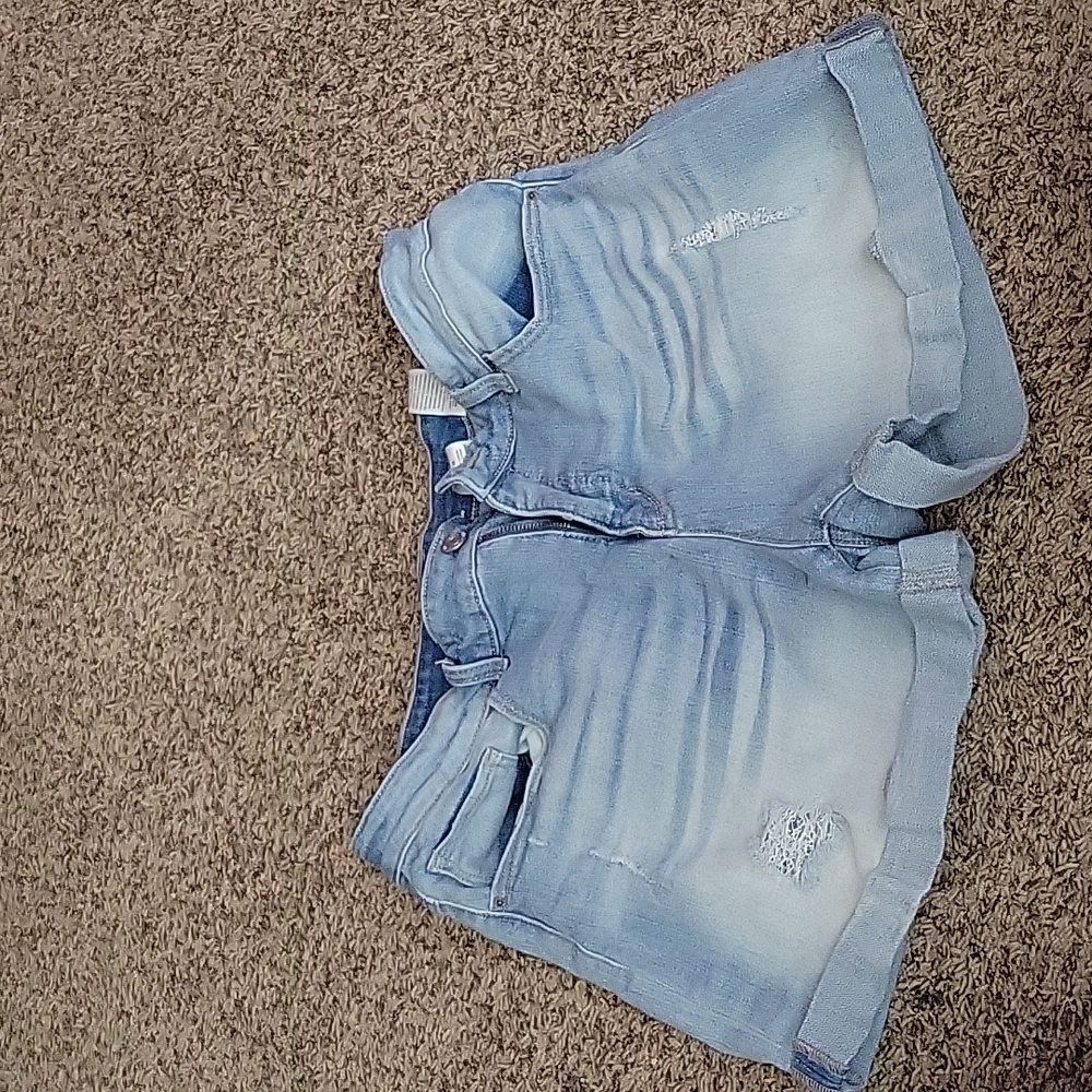 Mid rise shorts